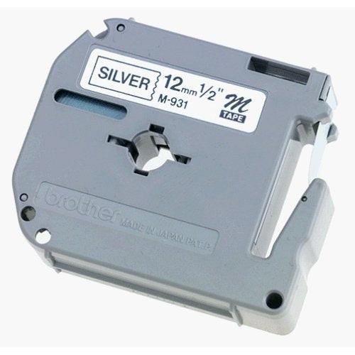 Etiqueta plata continua plástica no laminada Brother M931 - de 12 mm de ancho x 8 mts de largo. Impresión en negro. Etiqueta plata continua plástica no laminada Brother M931 - de 12 mm de ancho x 8 mts de largo. Impresión en negro.